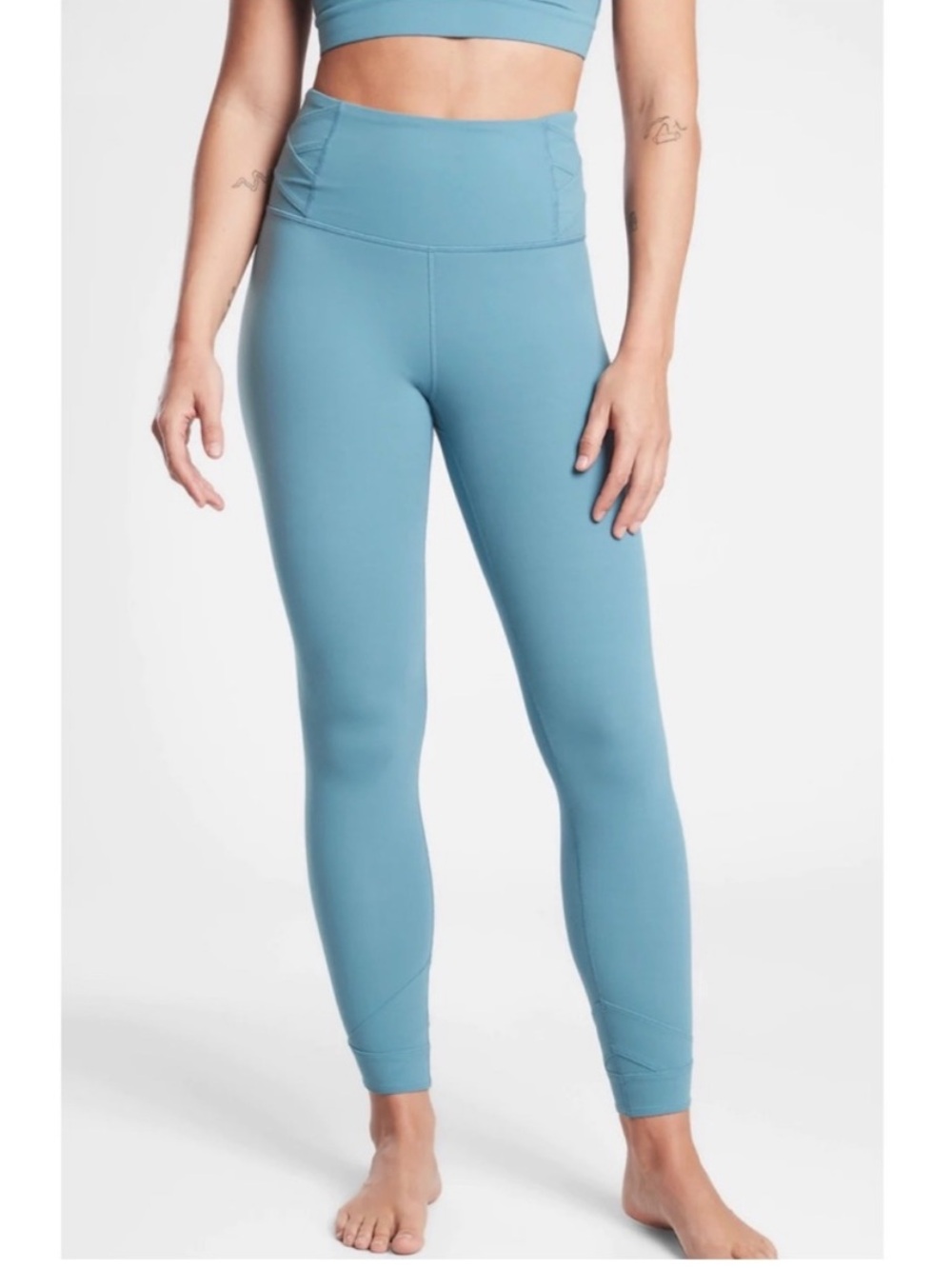 Athleta Elation Pirouette 7/8
Tight in Riviera Blue || Size XS